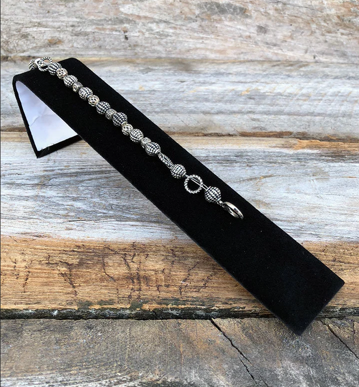 8'' x 1-1/2'' Single Black Velvet Jewelry Display Ramp Necklace Bracelet Holder