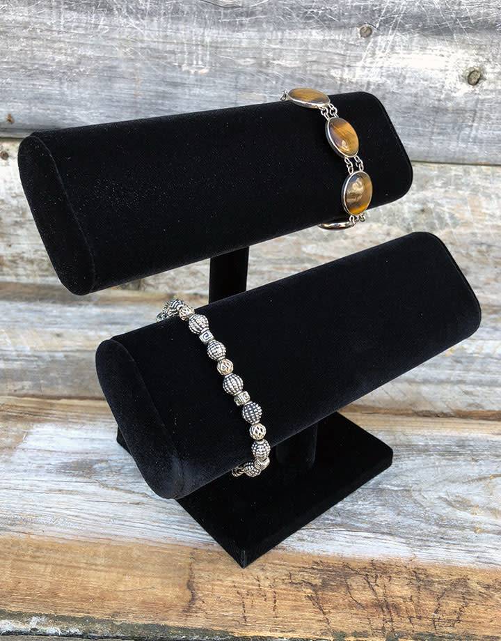 8''L x 7-1/4''H Black Velvet Double Oval T-Bar Jewelry Display Bracelet Holder