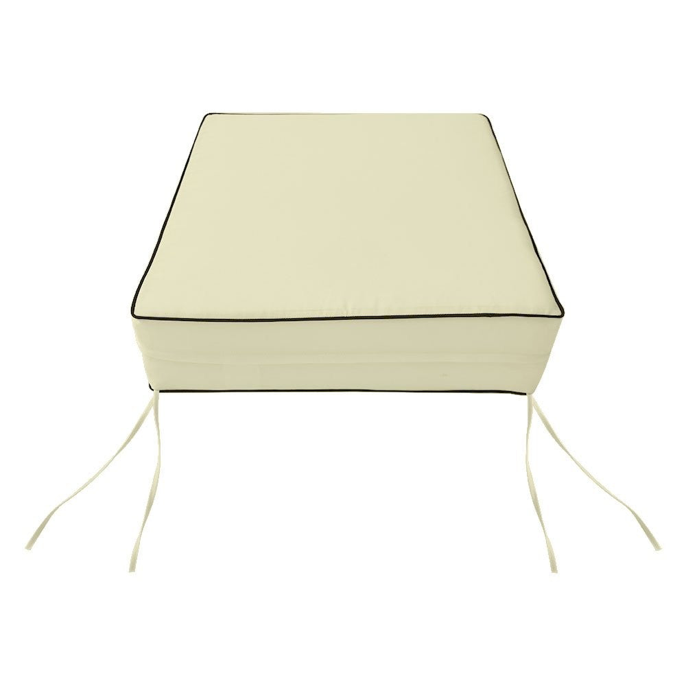Outdoor lounge chair cushion