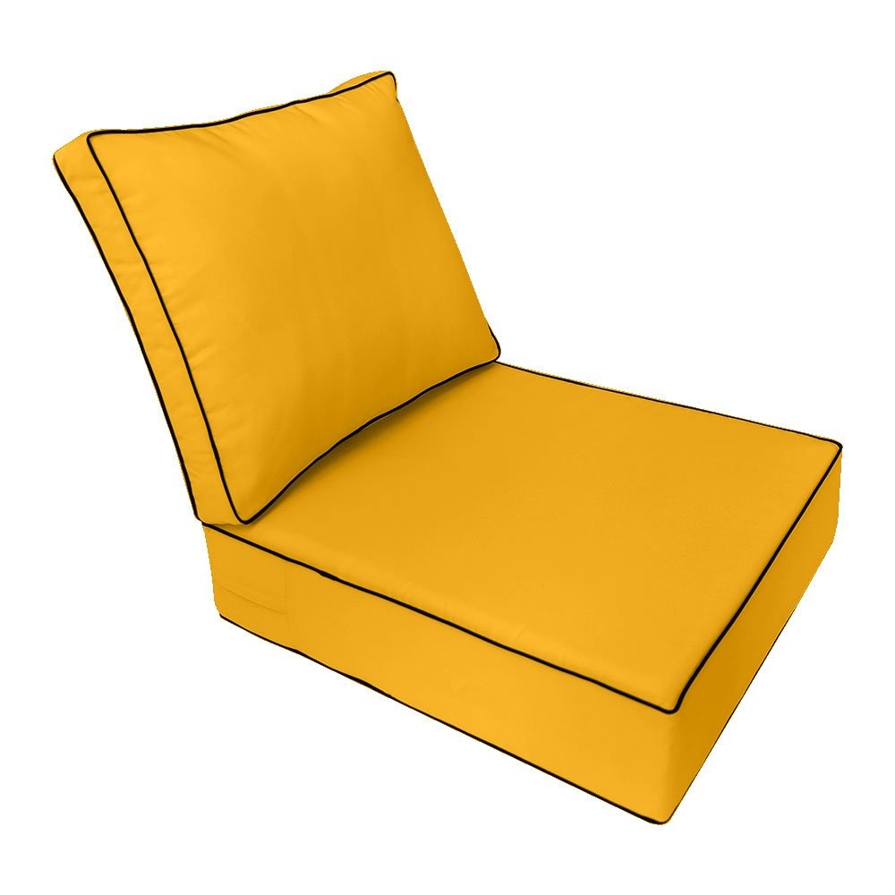 Outdoor lounge chair cushion